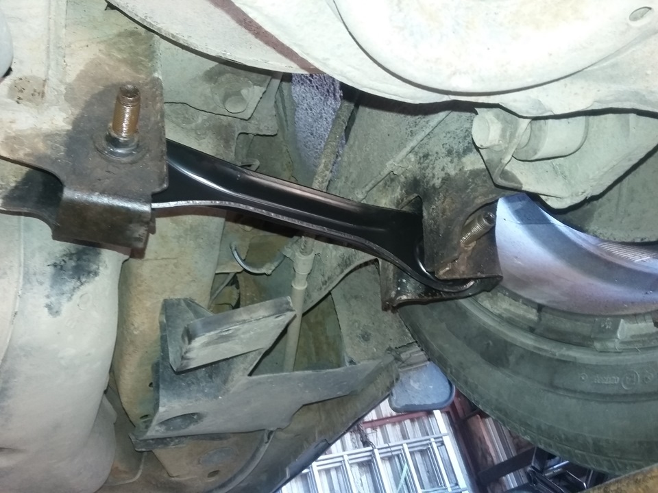 Частичный ремонт задней подвески — Mazda 3 (1G) BK, 1,6 л, 2008 года ...