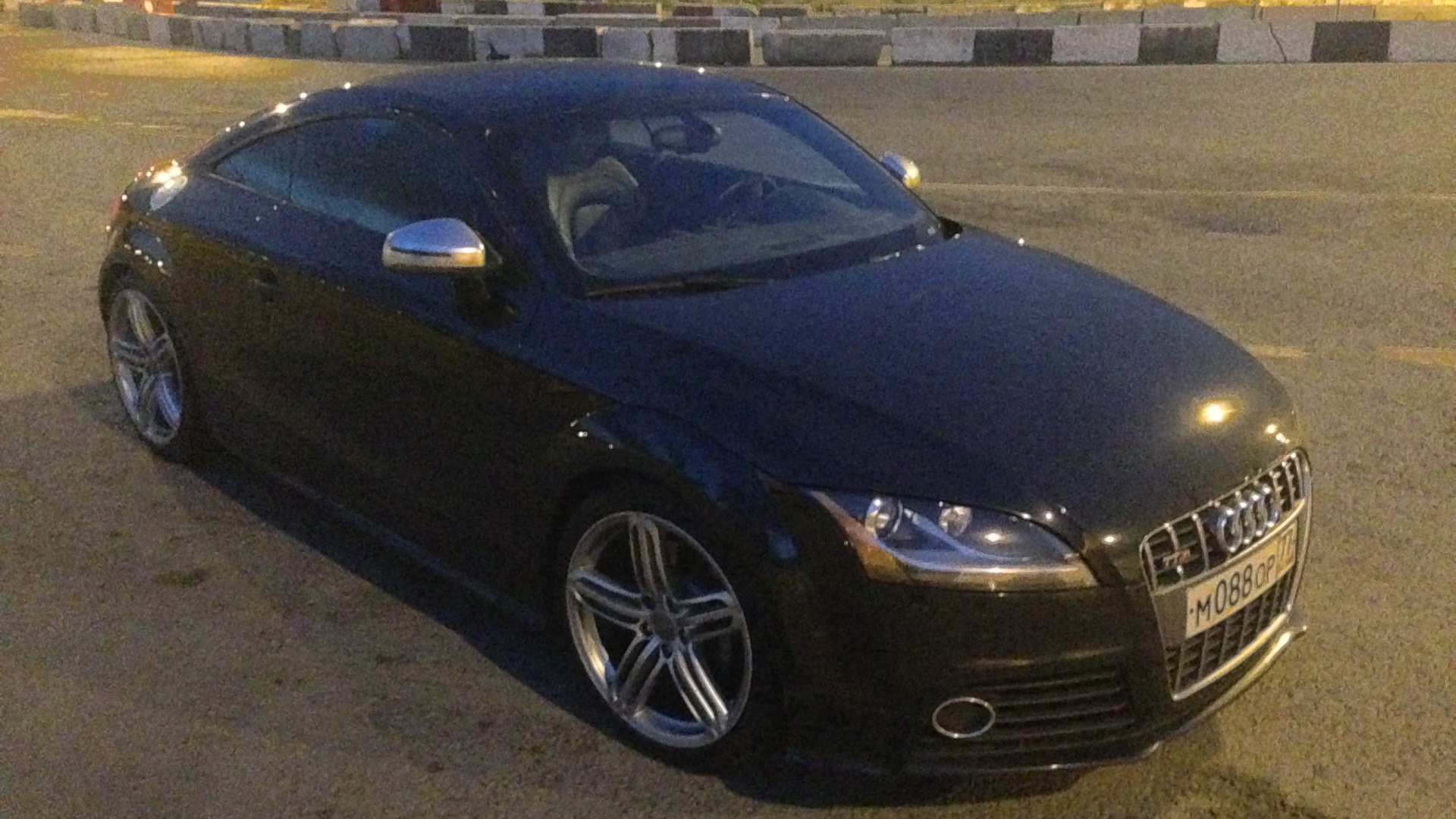 Audi TTS 2.0 бензиновый 2010 | Стильная зажигалка на DRIVE2