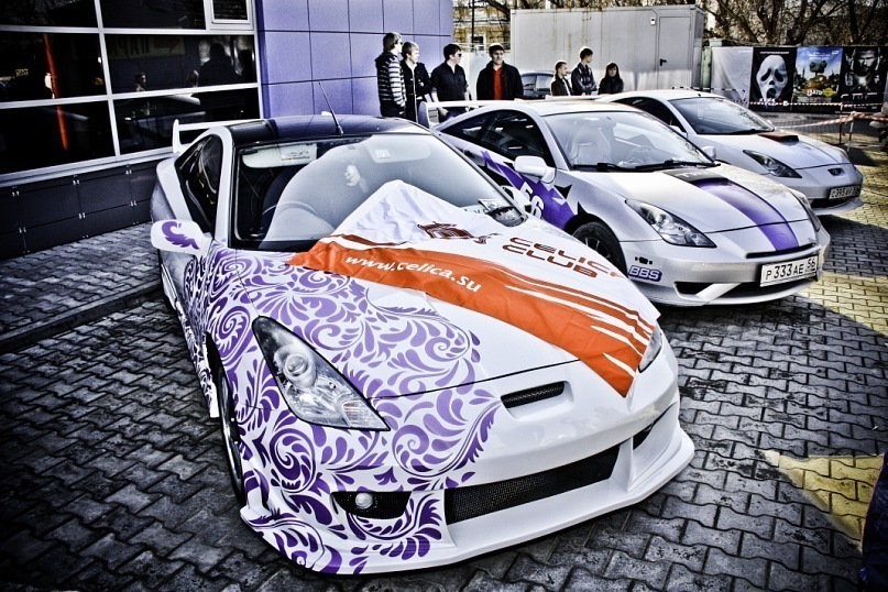 Отличие драйв от софт. Машина бугатти вейрон. Google найди машину. Машина бугатти чей рон. Гугл машина.