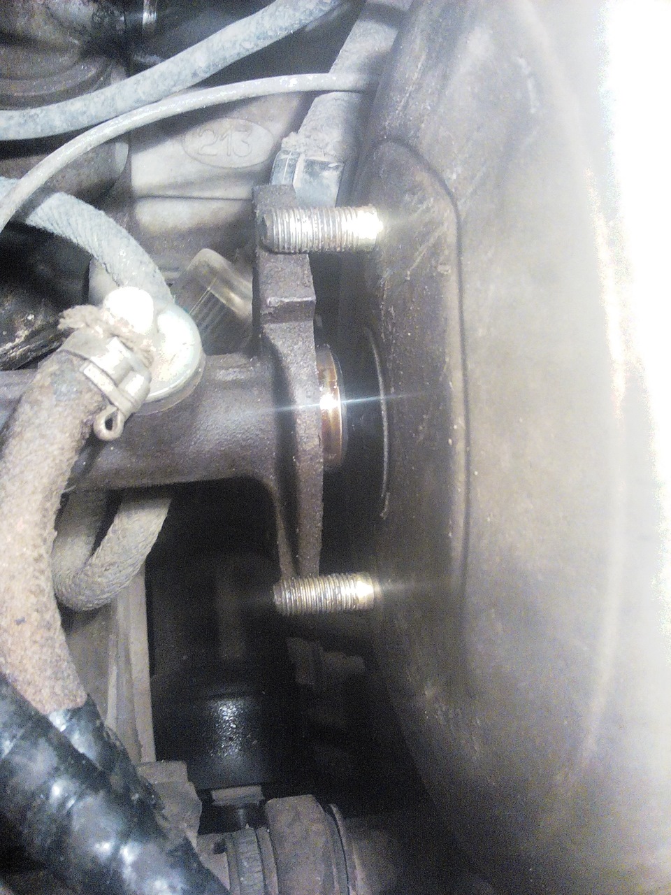 замена вакуума и главного тормозного + за одно убираем люфт рулевого ...