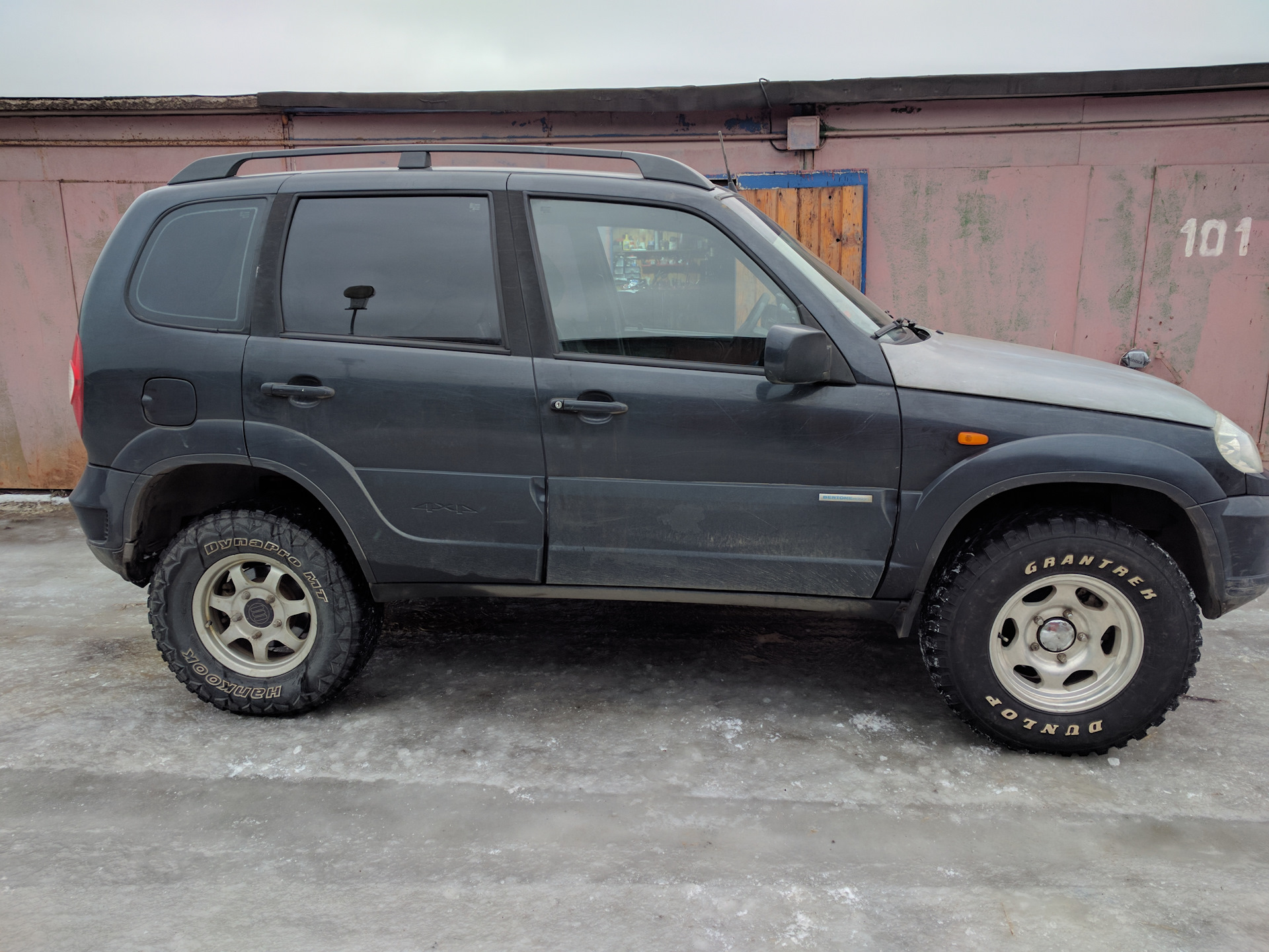 Chevrolet Niva 30 колеса