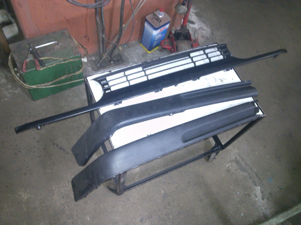 Решетка без значка и губа GTI — Volkswagen Golf Mk3, 1,4 л, 1993 года ...