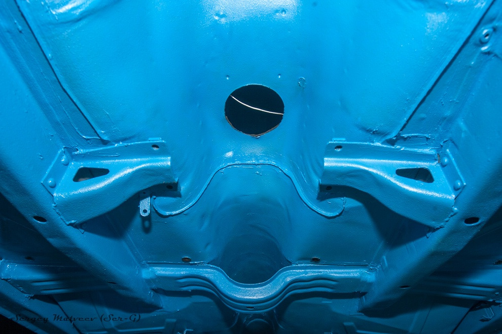 мастика для заделки дыр в днище авто. краска для днища. краска для днища. корабельный сурик для автомобиля. герметизация дна авто.