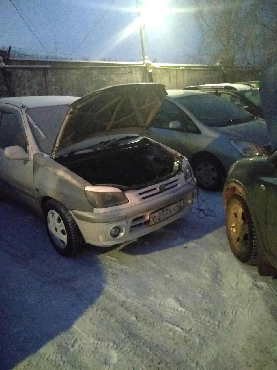 Квест! Заведи машину в -30 vol. 1 — Toyota Raum (10), 1,5 л, 1999 года |  помощь на дороге | DRIVE2