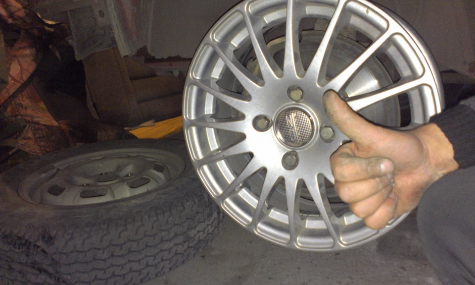 пройдите в примерочную вам диски на 15 — Москвич 2141, 1,5 л, 1992 года ...