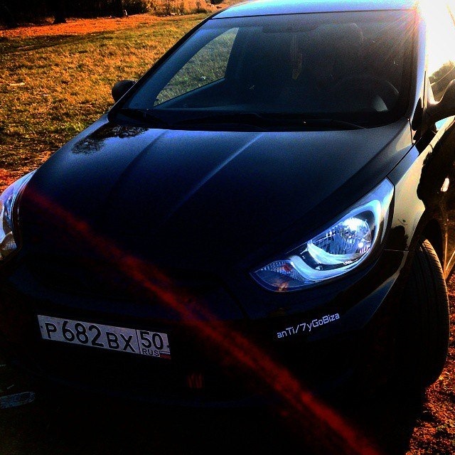 Закрасили значок Hyundai и сабли. — Hyundai Solaris (1G), 1,6 л, 2013 ...