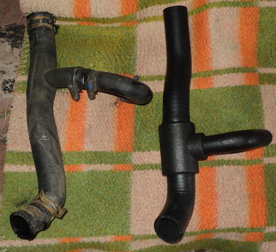 Bmw e60 патрубок наддува. Верхний патрубок нексия 16кл. Как выглядит патрубок. Патрубок интеркулера vw 1. Патрубок расширительного бачка спарк м300.