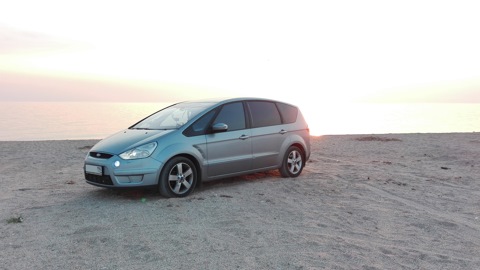 горит лампочка abs esp ford s-max горит лампочка abs esp ford s-max