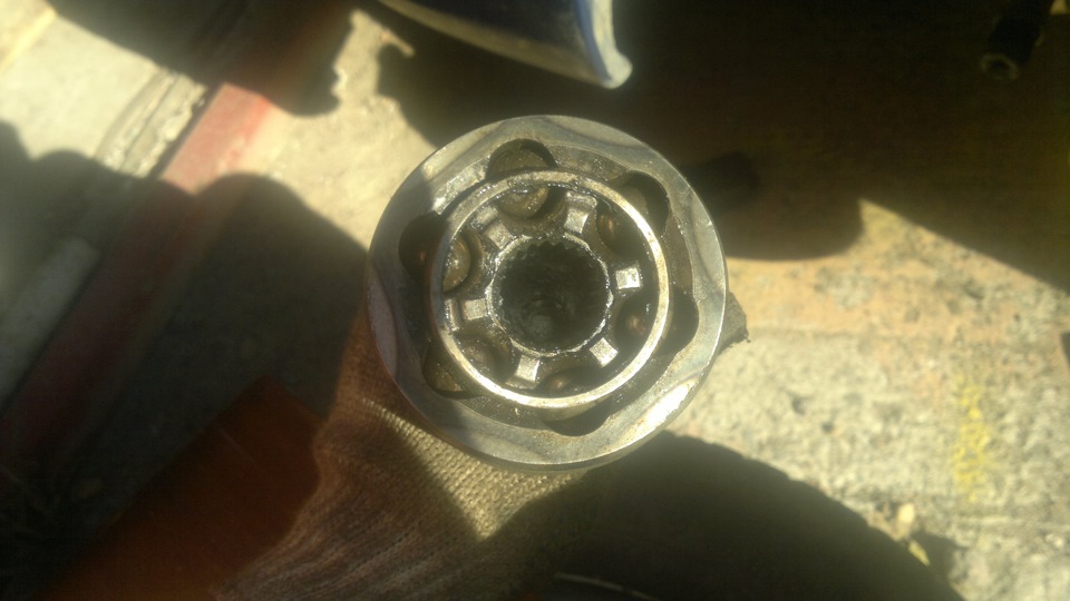 Замена наружной (гранаты) шруса — Lada Калина седан, 1,6 л, 2006 года ...