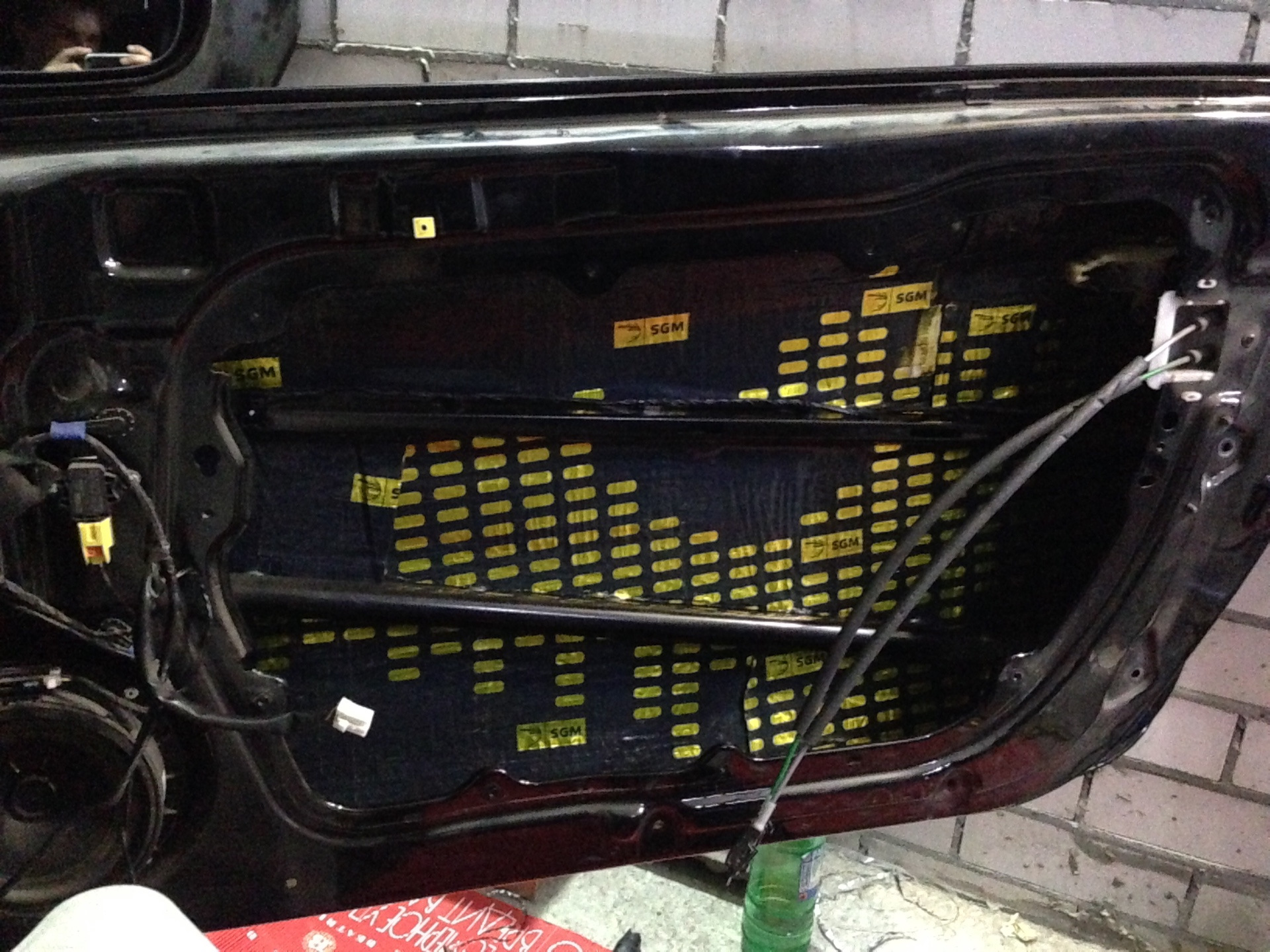 #43 Шумовиброизоляция правой двери — Hyundai Genesis Coupe, 2 л, 2010 ...