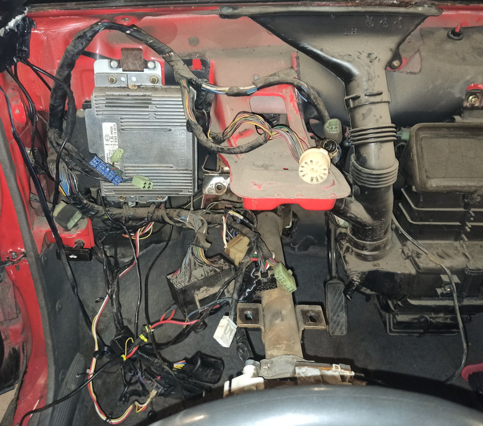 Водительская сторона — KIA Pride (1G)