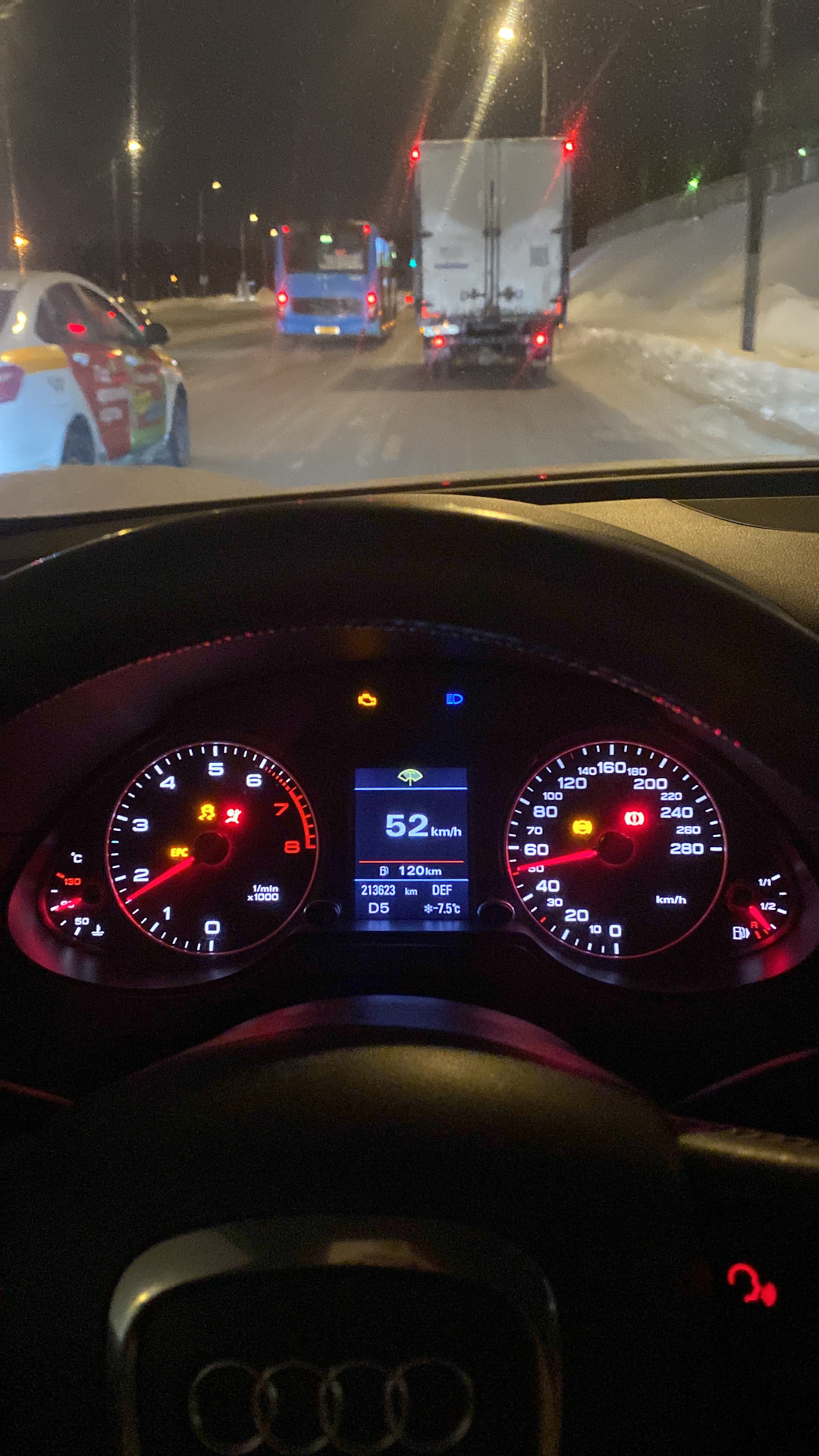 Горят все лампочки как при включенном зажигании и не гаснут — Audi Q5 ...