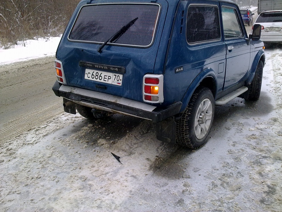 Обезьяна с гранатой или удар с зади в стоячую на месте БМД! — Lada 4x4 ...