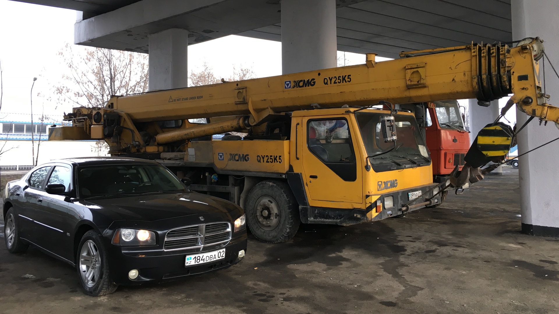 Dodge Charger (7G) 3.5 бензиновый 2006 | FBI Buffalo на DRIVE2