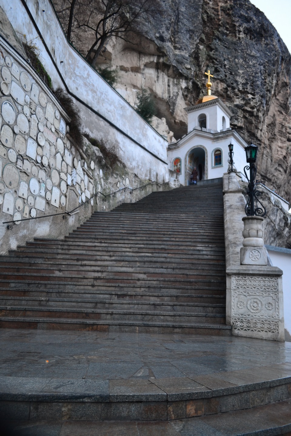 "Автомашину куплю с магнитофоном, пошью костюм с отливом