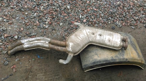 Фото в бортжурнале BMW 7 series (E32)