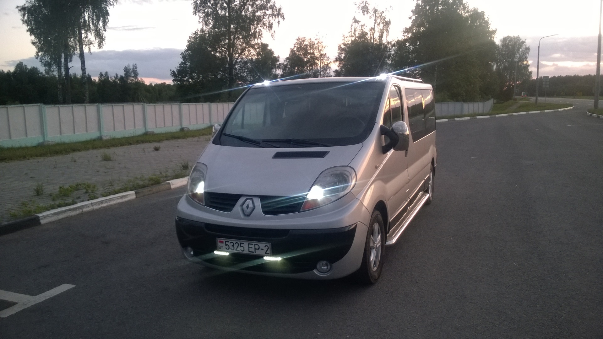 Renault Trafic (2G) 2.0 бензиновый 2007 | 2.0 16V Витебск на DRIVE2