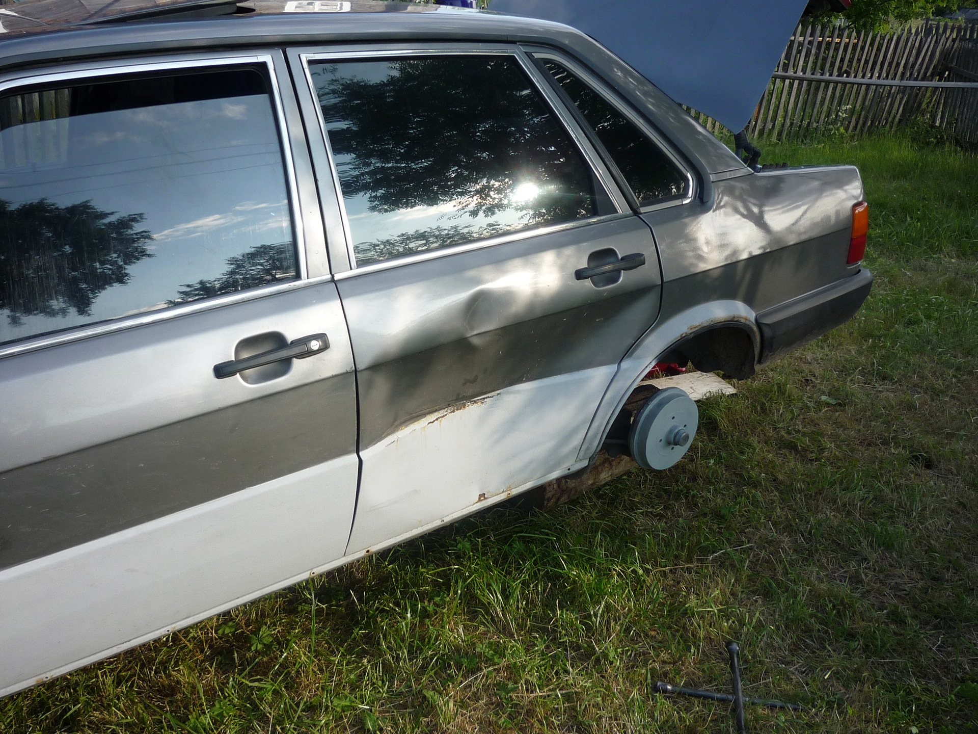 Первая авария — Audi 80 (B2), 1,8 л, 1985 года | ДТП | DRIVE2