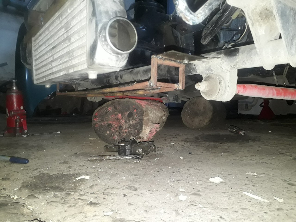 Радиатор от Газели на месте — Lada 21100, 1,5 л, 1999 года | кузовной ...