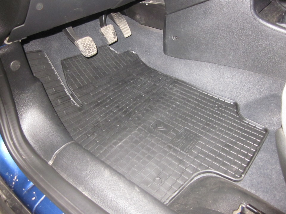 Резиновые коврики салона — Opel Astra G, 1,4 л, 2006 года | аксессуары ...