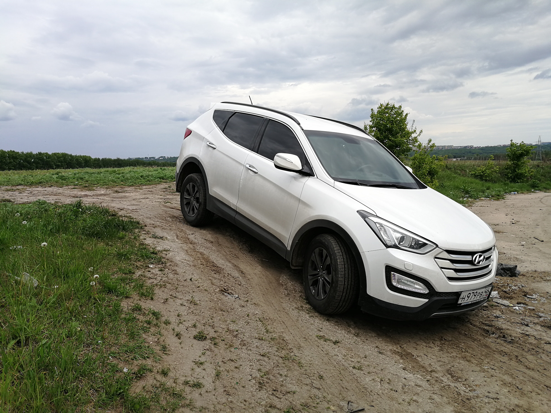 Санта фе авито самары. Hyundai Santa Fe 2013 Tuning. Hyundai Santa Fe 2014 белый. Hyundai Santa Fe 3. Санта Фе 3.3.