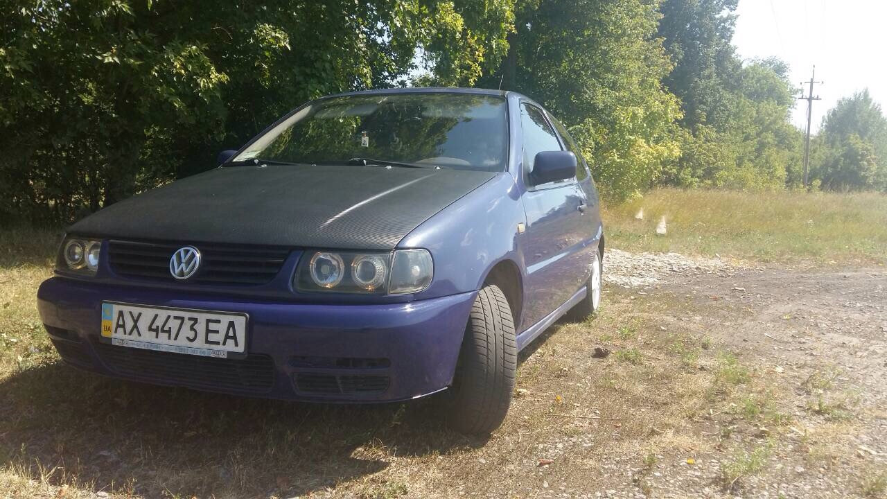 Volkswagen Polo Mk3 1.6 бензиновый 1995 | дерзкий 