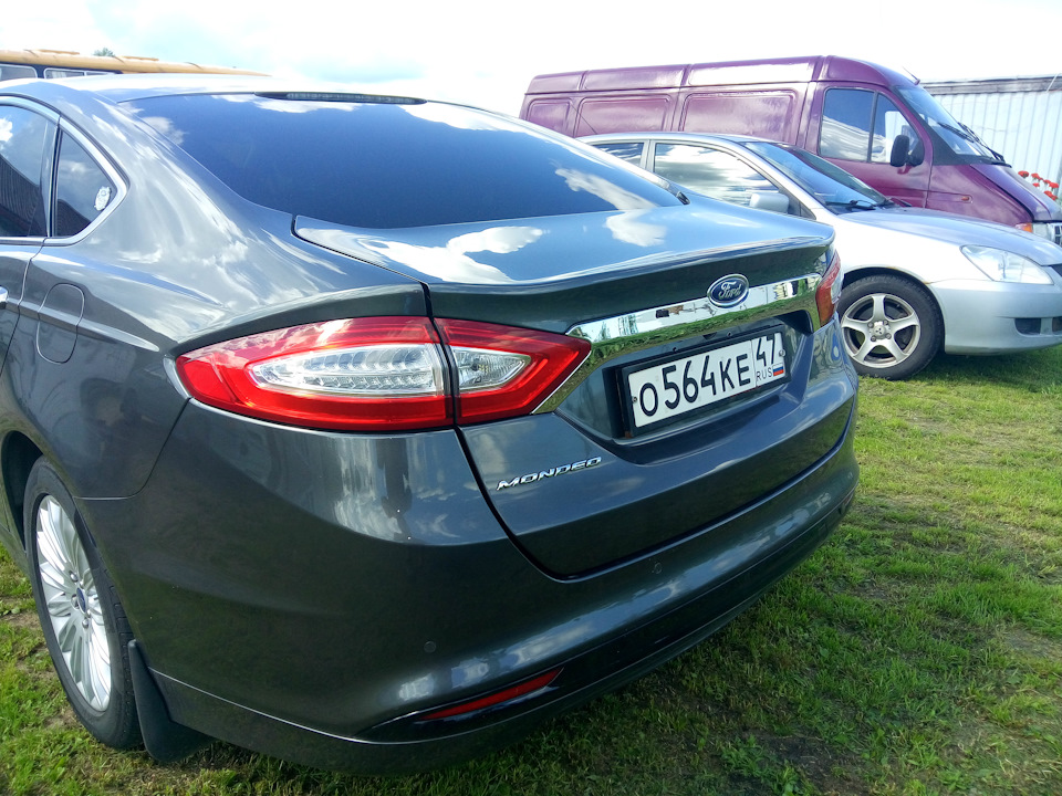 Накладка. — Ford Mondeo V