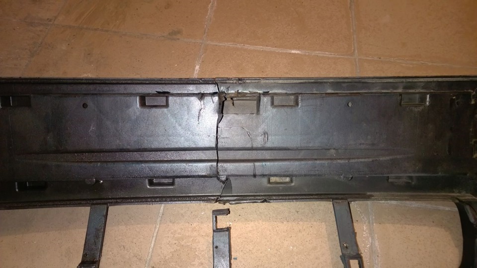 купил почти за даром бампер ауди 80 б4 — Audi 80 (B3), 1,8 л, 1988 года ...