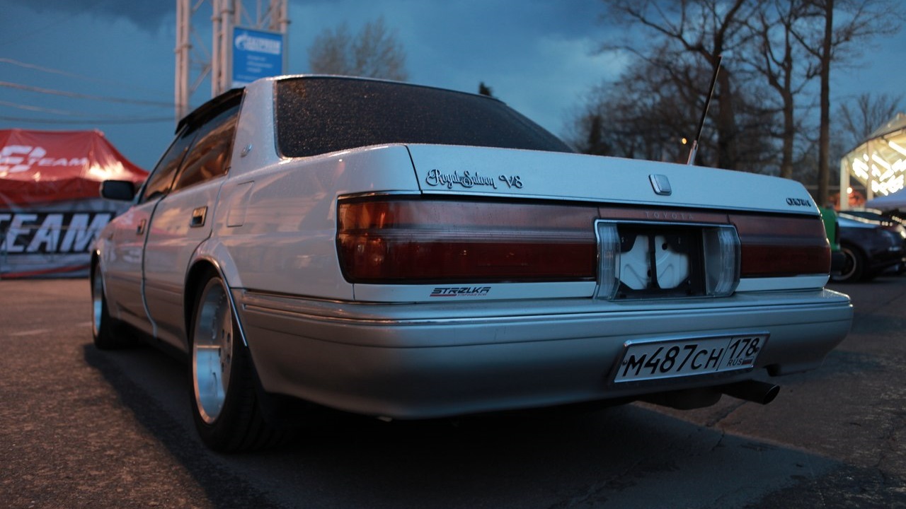 Toyota Crown (S130) 4.0 бензиновый 1991 | UZS 131.V8.1UZ-FE. 馬力 на DRIVE2