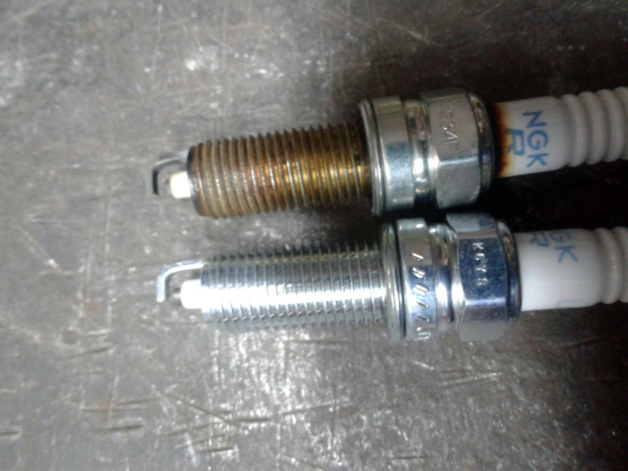 Lzkr6b10e. Свечи NGK lzkr6b-10e. Свеча зажигания NGK 1578 lzkr6b-10e. Свечи кия Рио 1.4 НЖК.
