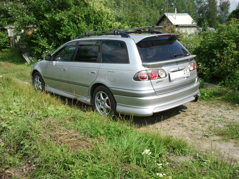 Toyota Caldina 2 поколение с люком