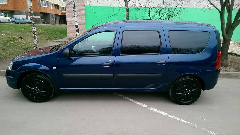 Lada Largus Blue