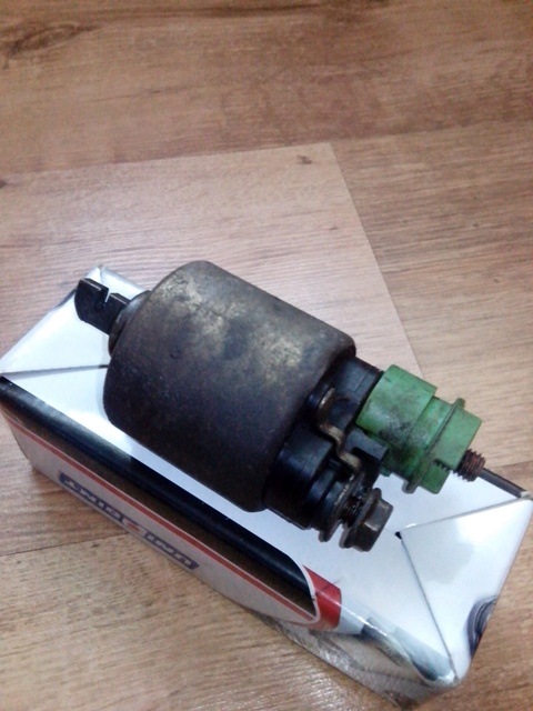 замена втягивыающего реле — Honda HR-V (1G), 1,6 л, 2001 года | своими ...