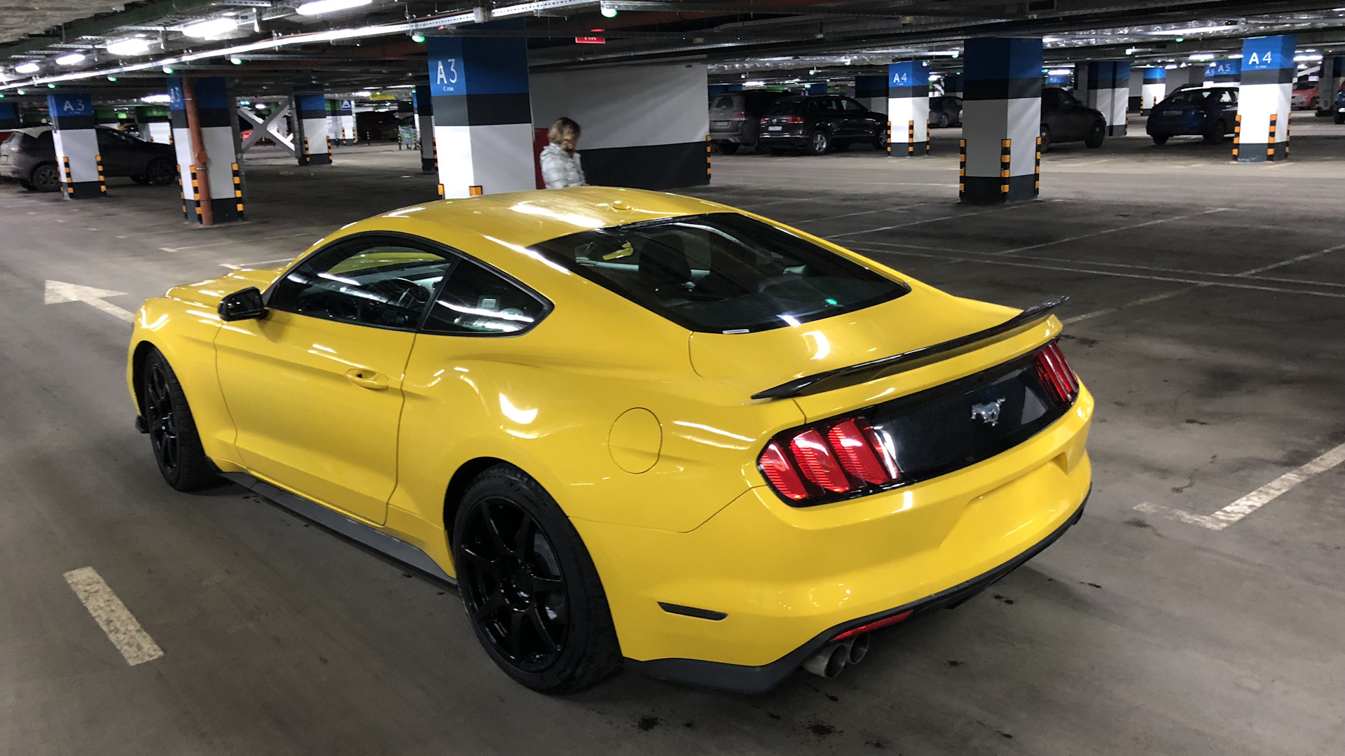 Ford Mustang (6G) 2.3 бензиновый 2017 | 2,3 ,,Желток,, на DRIVE2