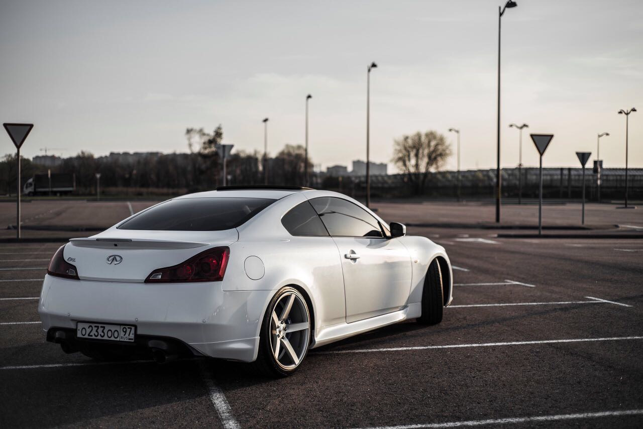 Infiniti g37 Coupe White