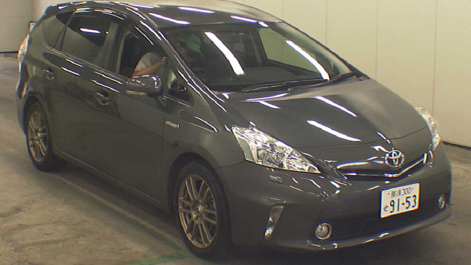 Тойота альфа без пробега. Тойота Приус Альфа 2011. Prius Alpha 4wd. Prius Alpha цвет 787. Приус Альфа 221 цвет.