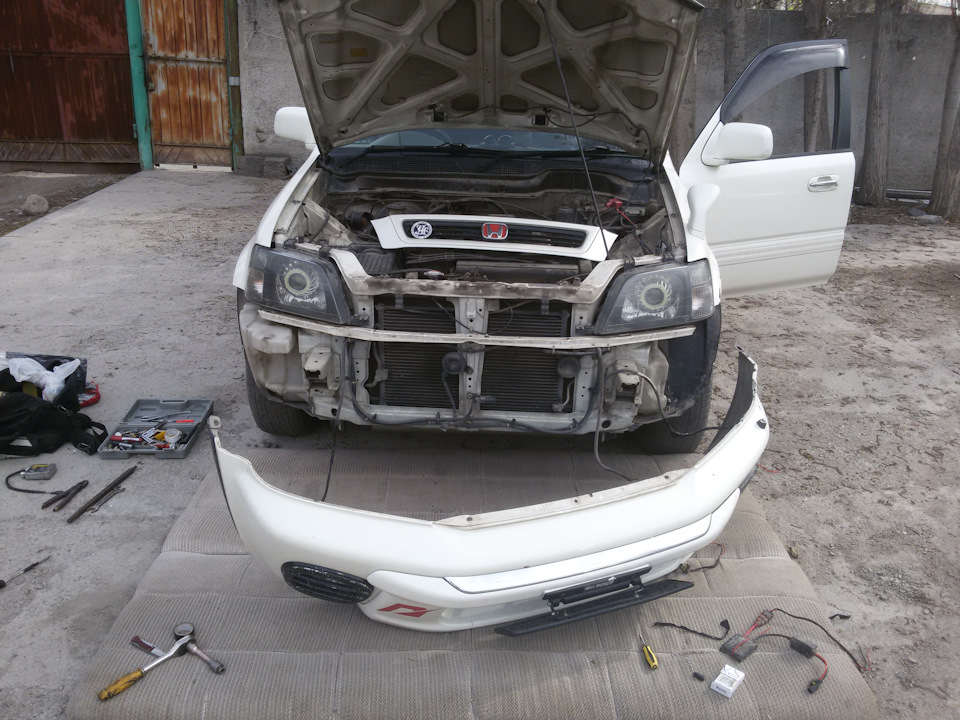 Как снять бампер cr v Даешь свет в туманки - Honda CR-V (RD1, RD2), 2 л, 2012 года тюнинг DRIVE2