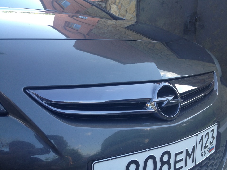 Решетка радиатора — Opel Astra J GTC, 1,4 л, 2012 года | стайлинг | DRIVE2