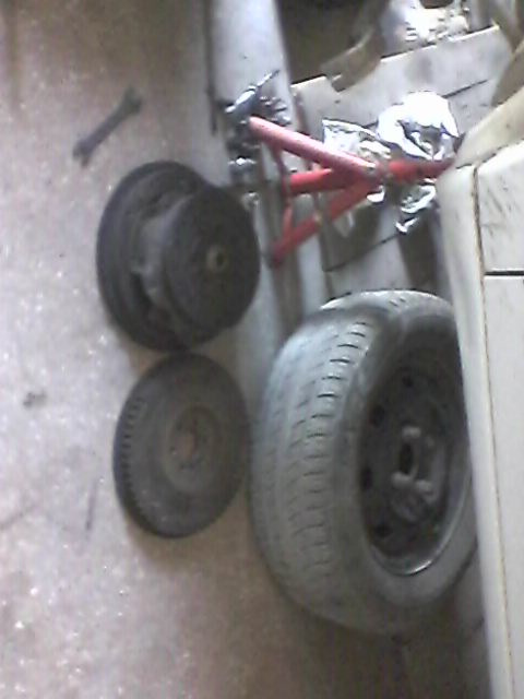 Модель 205 N° APV/PR 4680 Дата начала гарантии 01.01.1990 Общая ...