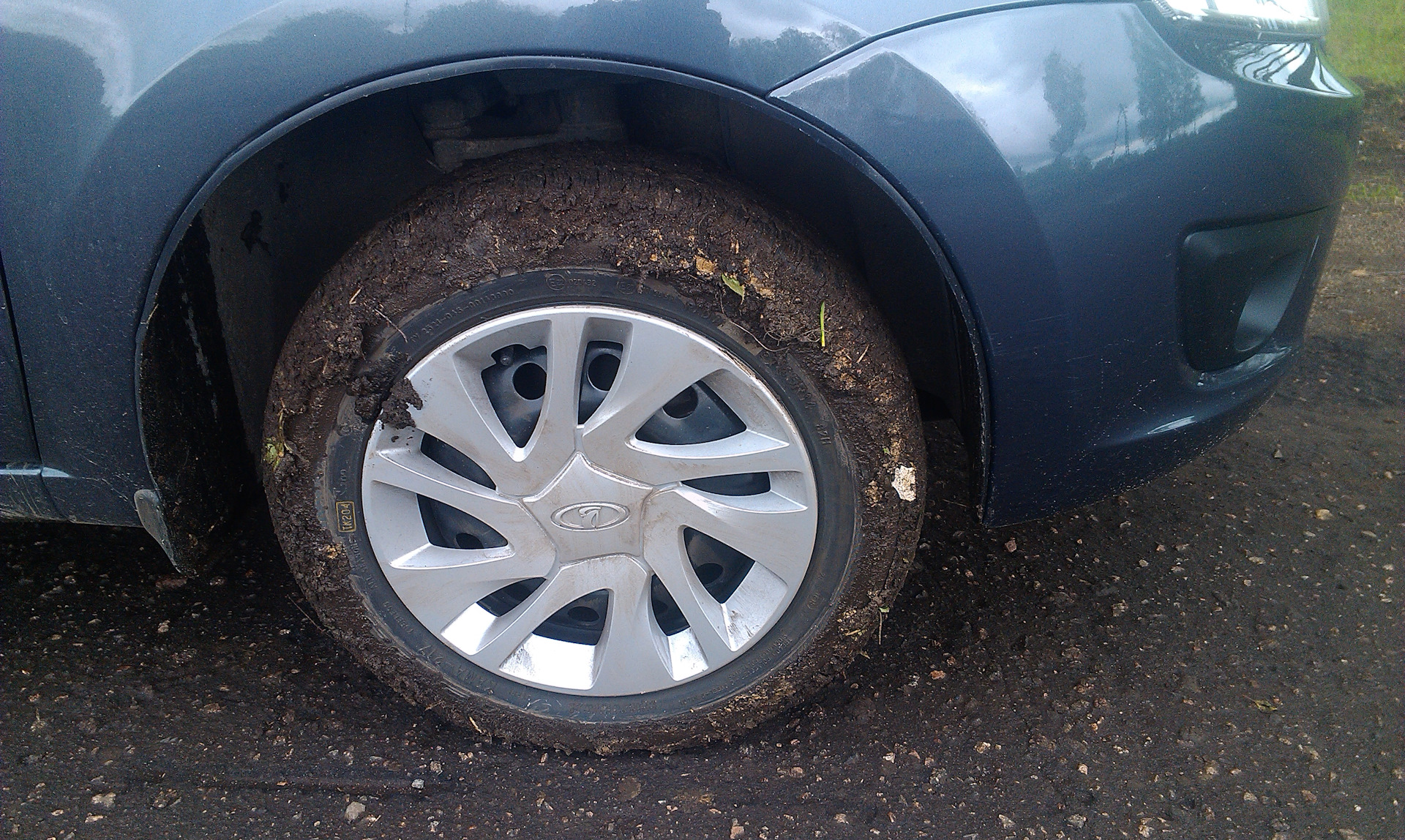 Нам год! — Lada Гранта лифтбек, 1,6 л, 2015 года | наблюдение | DRIVE2