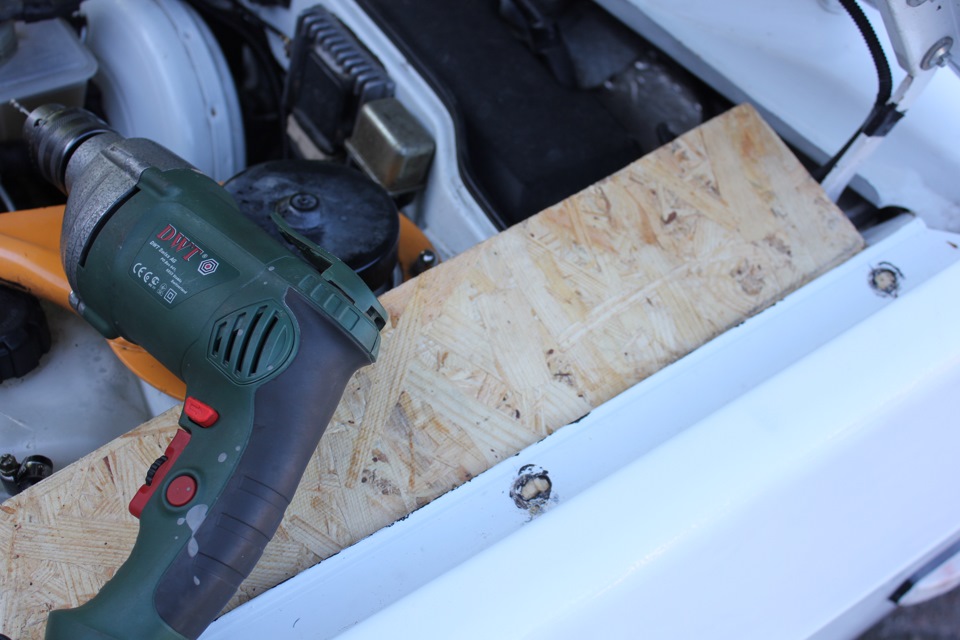 Уменьшаем зазоры на капоте — Lada 2108, 1,3 л, 1991 года | своими ...