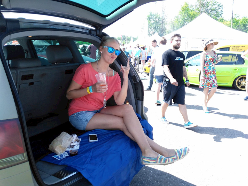 Touareg @ VW & Audi Festival — Volkswagen Touareg (1G), 3,2 л, 2003 ...