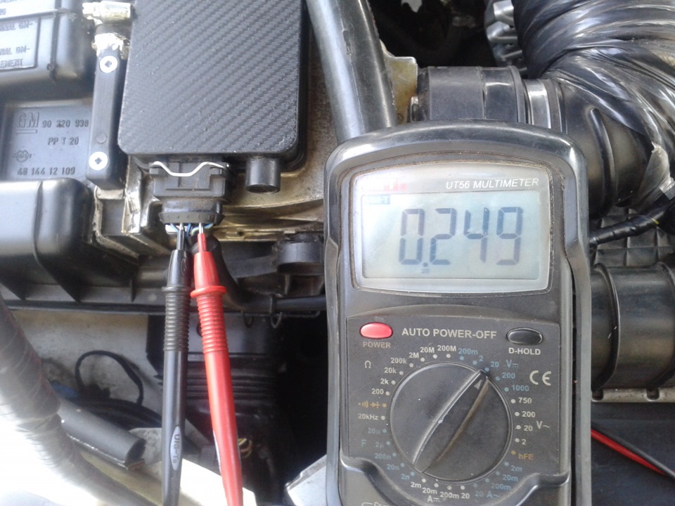 Данные дмрв. Датчик расхода воздуха ВАЗ 2114. Показания расходомера ВАЗ-2110. Показания ДМРВ мультиметром. Датчик расхода воздуха Bosch 116 сам элемент.