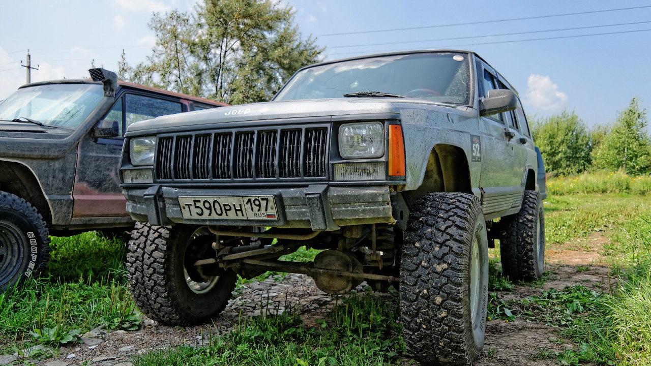 Jeep cherokee drive2. Jeep Cherokee XJ 33 колеса. Jeep XJ 1992. Jeep Cherokee XJ 32 колеса. Jeep Cherokee II.