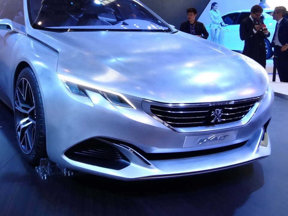 Peugeot Exalt Concept Interior