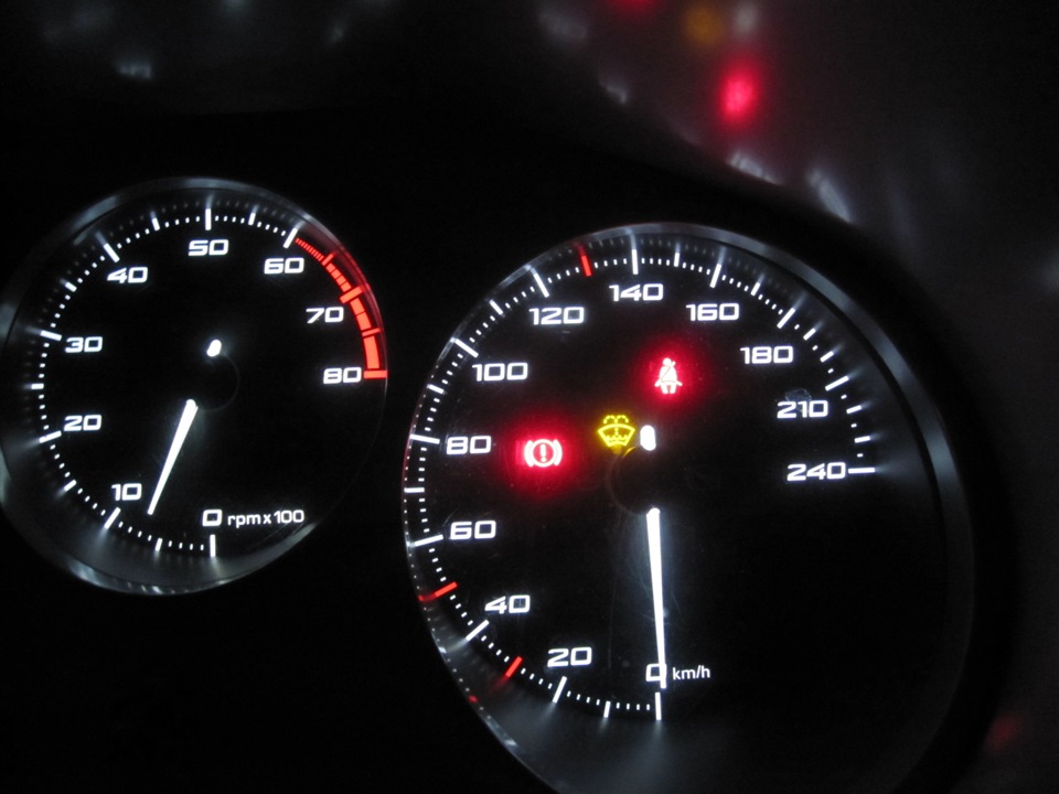 Теперь ошибок нет)) — SEAT Leon (Mk II)