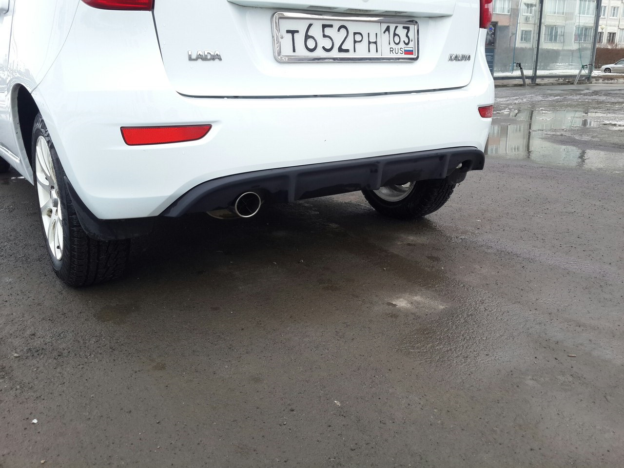 Накладка заднего бампера — Lada Калина 2 хэтчбек, 1,6 л, 2015 года ...