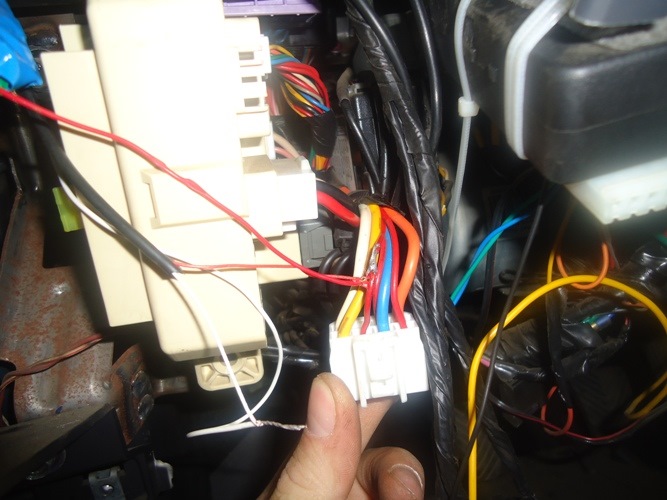 Подключение видеорегистратора и радар-детектора — Hyundai Elantra (4G ...