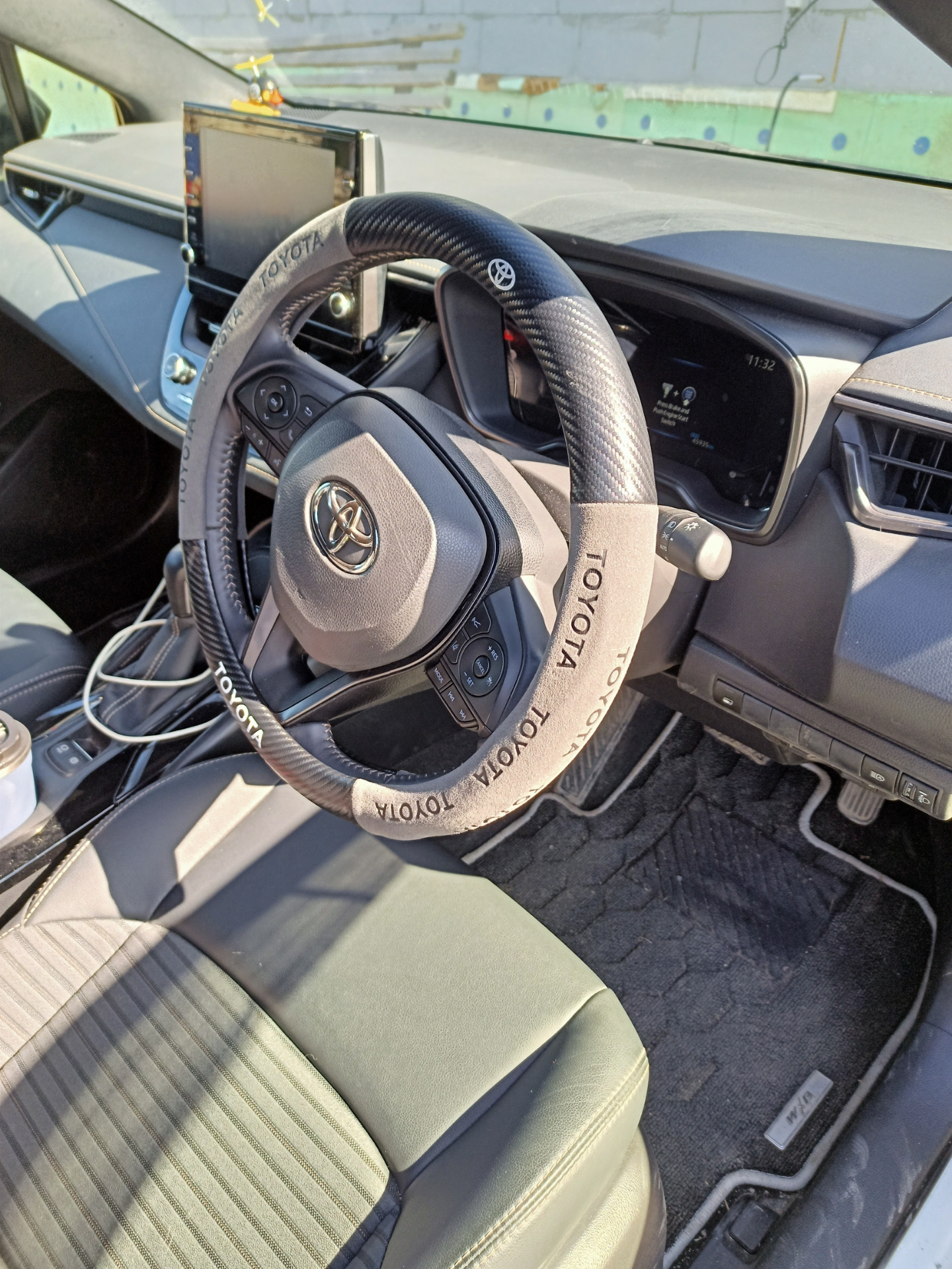 Кожух рулевого колеса — Toyota Corolla Touring, 1,8 л, 2019 года ...
