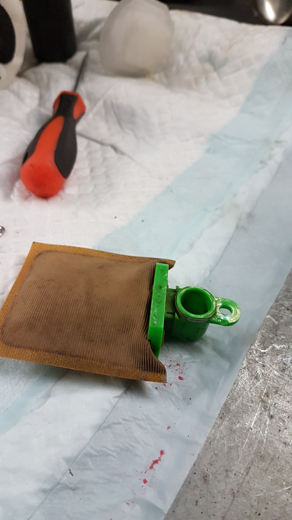 топливный фильтр и сеточка — Mitsubishi Outlander (1G), 2,4 л, 2004 ...